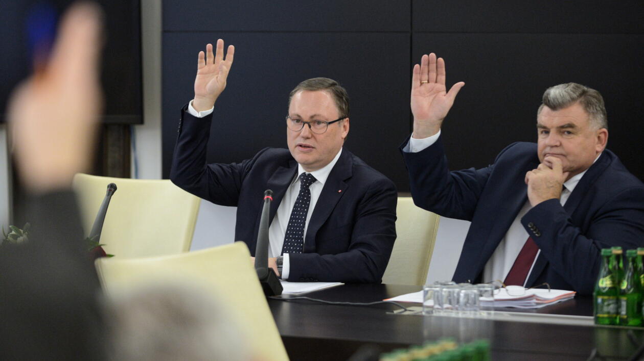 Ustawa o KNF pod lupą senatorów. Rekomendacja komisji w sprawie zmian w przepisach